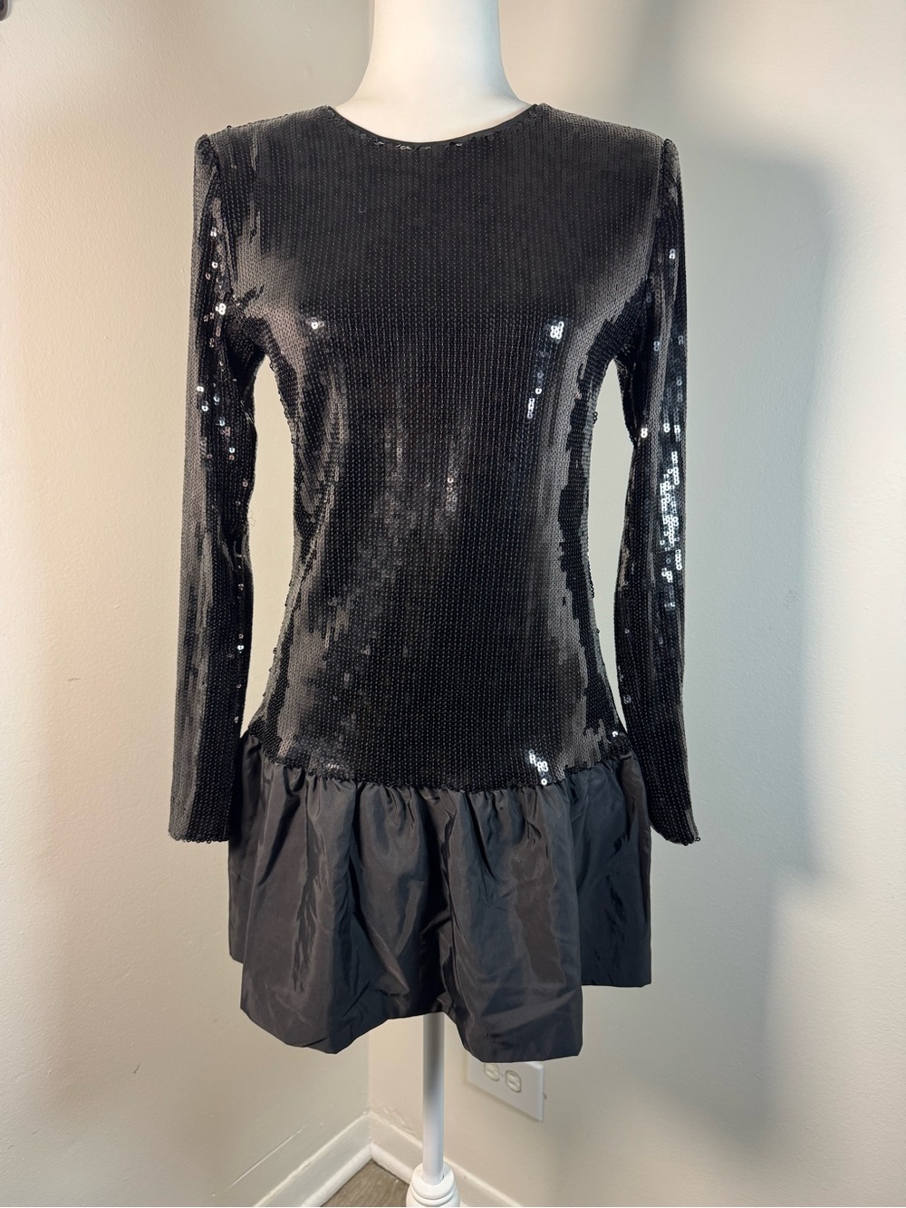 NEW Wayf Black Maddie Long Sleeve Sequin Minidress S - Picture 5 of 13